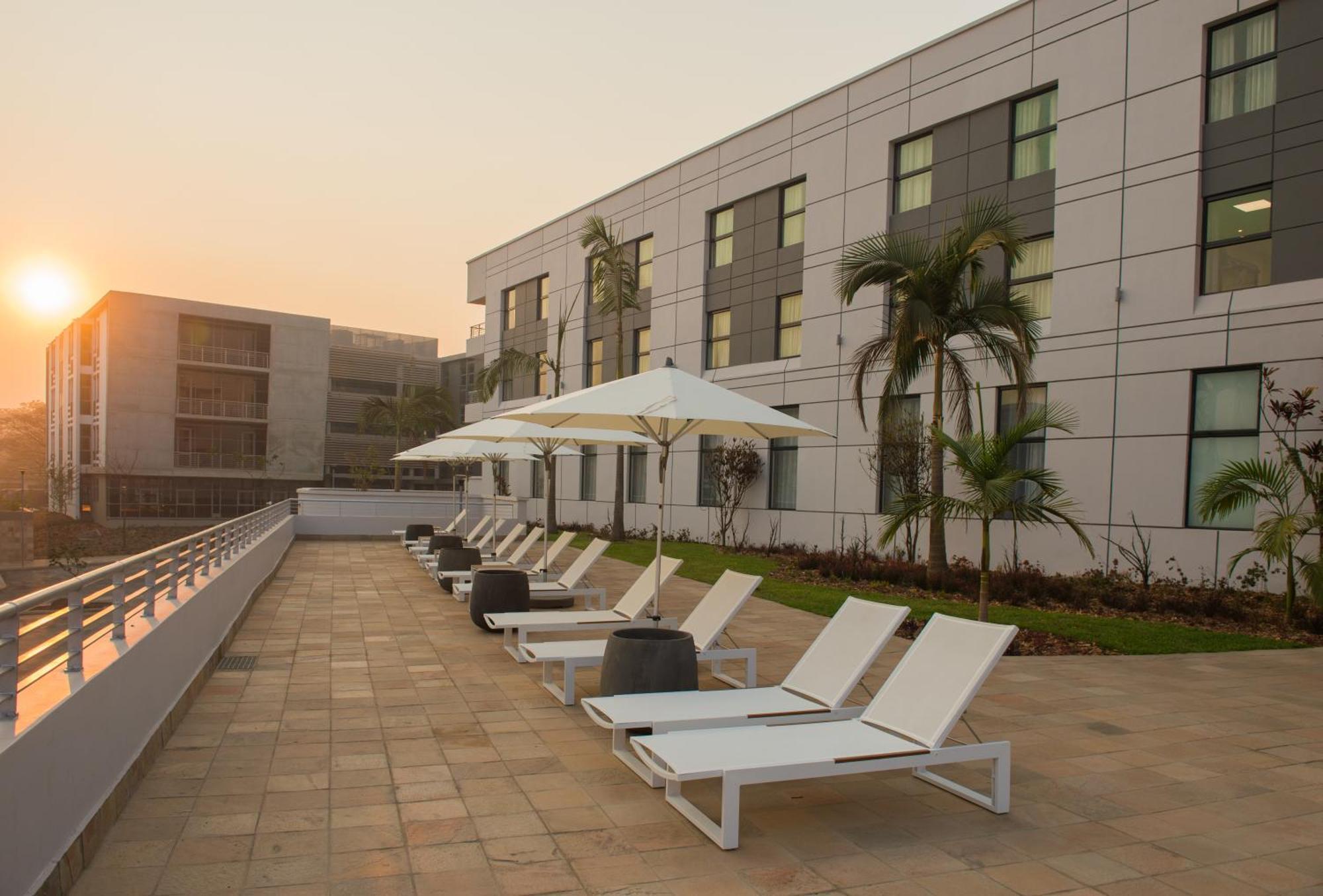 Garden Court Kitwe Hotel Екстериор снимка